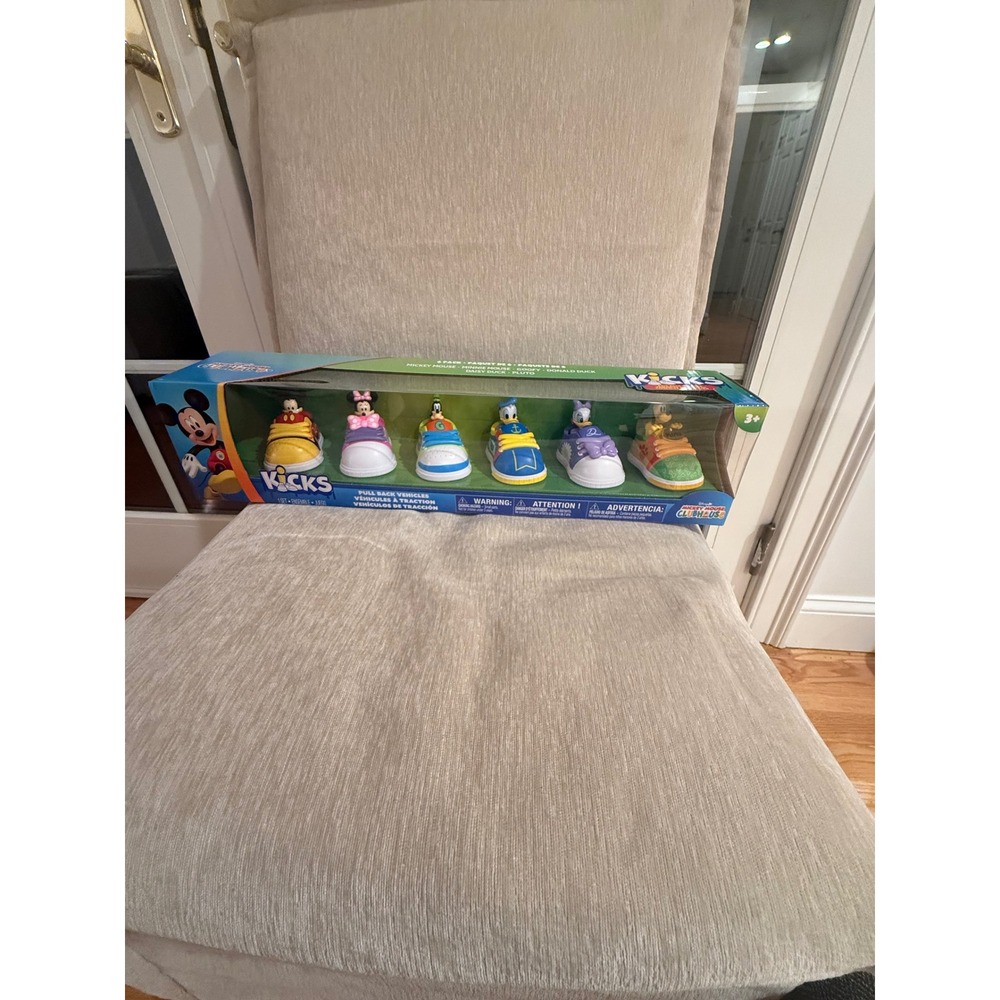 Disney Mickey Mouse Clubhouse Kicks Pull Back Vehicles 6 Pack Sneaker Cars Set